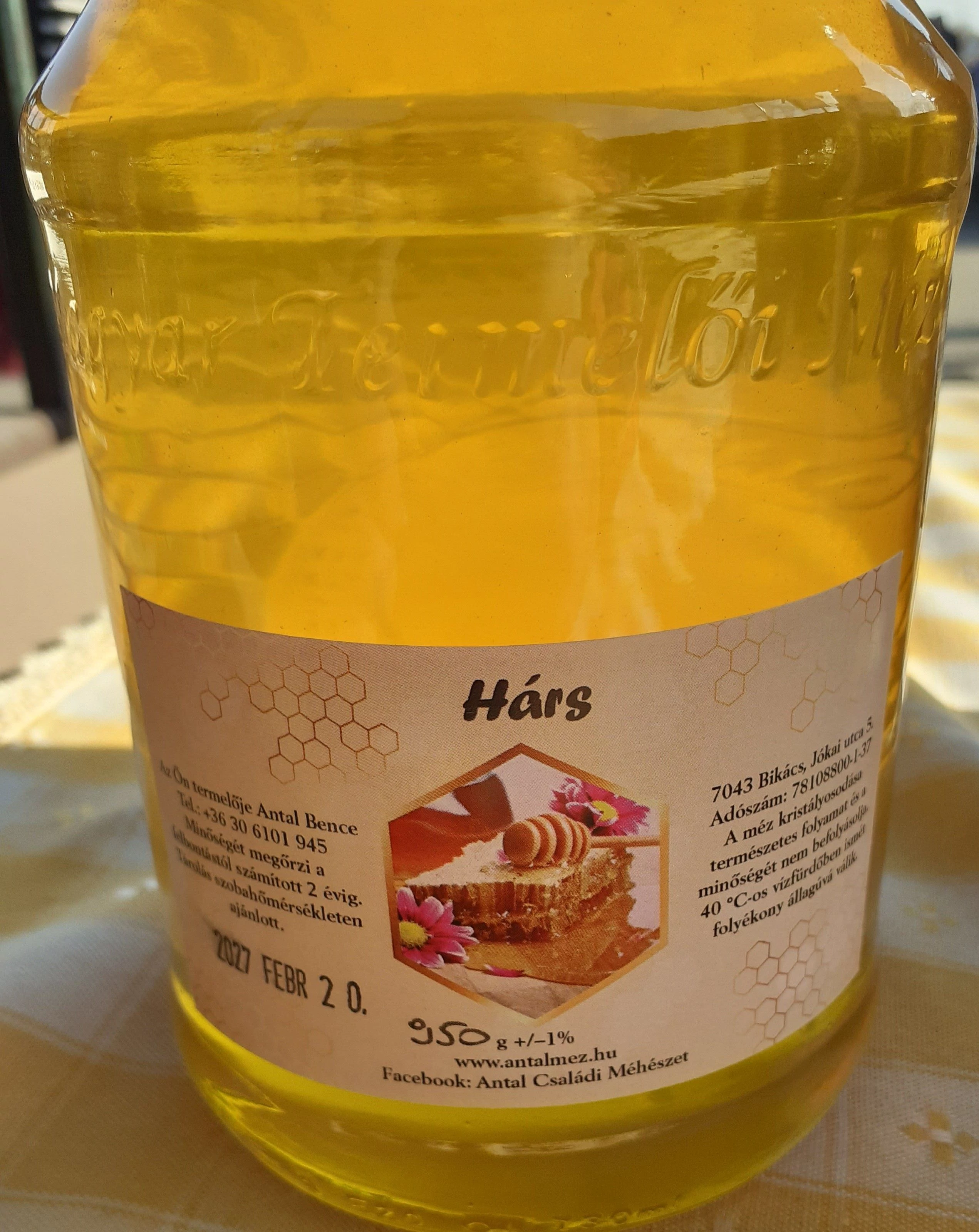 Méz - hárs, üveges - 950 g. Bikácsról.